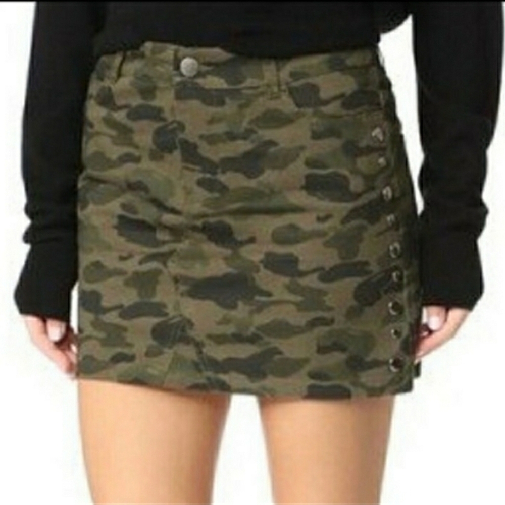 Rebecca Minkoff Women's Camouflage Mini Skirt size 24